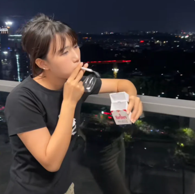 Cigarette Bubble Toy