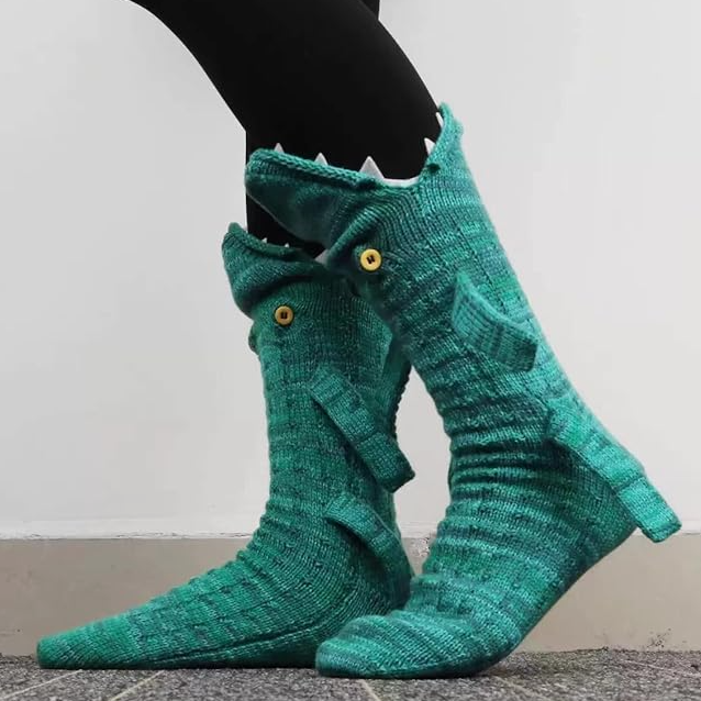 CROCODILE KNIT SOCKS